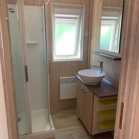 Les Lacs D'armagnac Campsite *