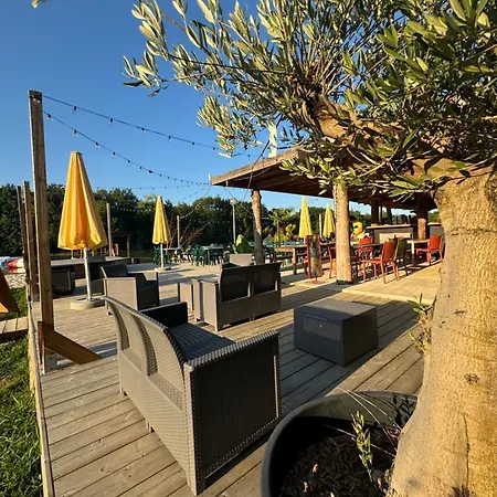 Campsite Les Lacs D'armagnac Bretagne-d'Armagnac