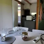 Les Lacs D'armagnac אתר קמפינג