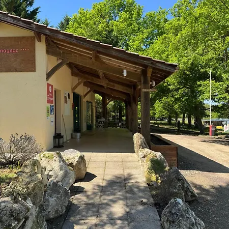 キャンプ場 Les Lacs D'armagnac Bretagne-d'Armagnac