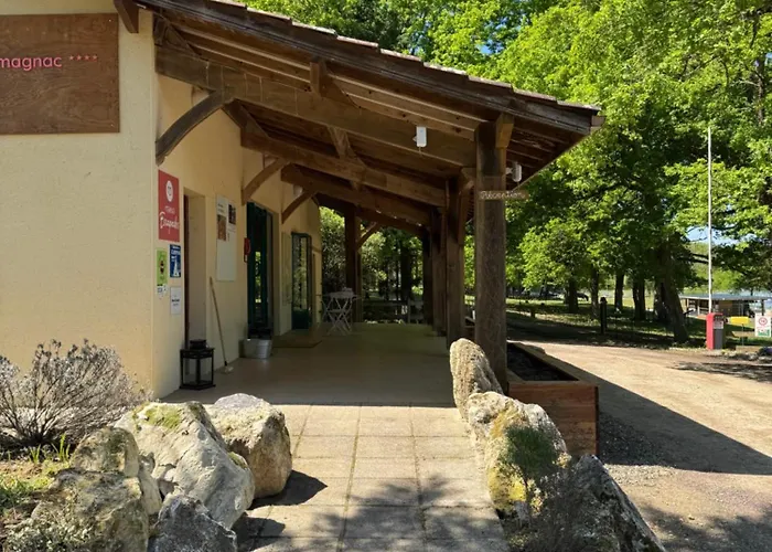 Camping Les Lacs D'armagnac Bretagne-d'Armagnac